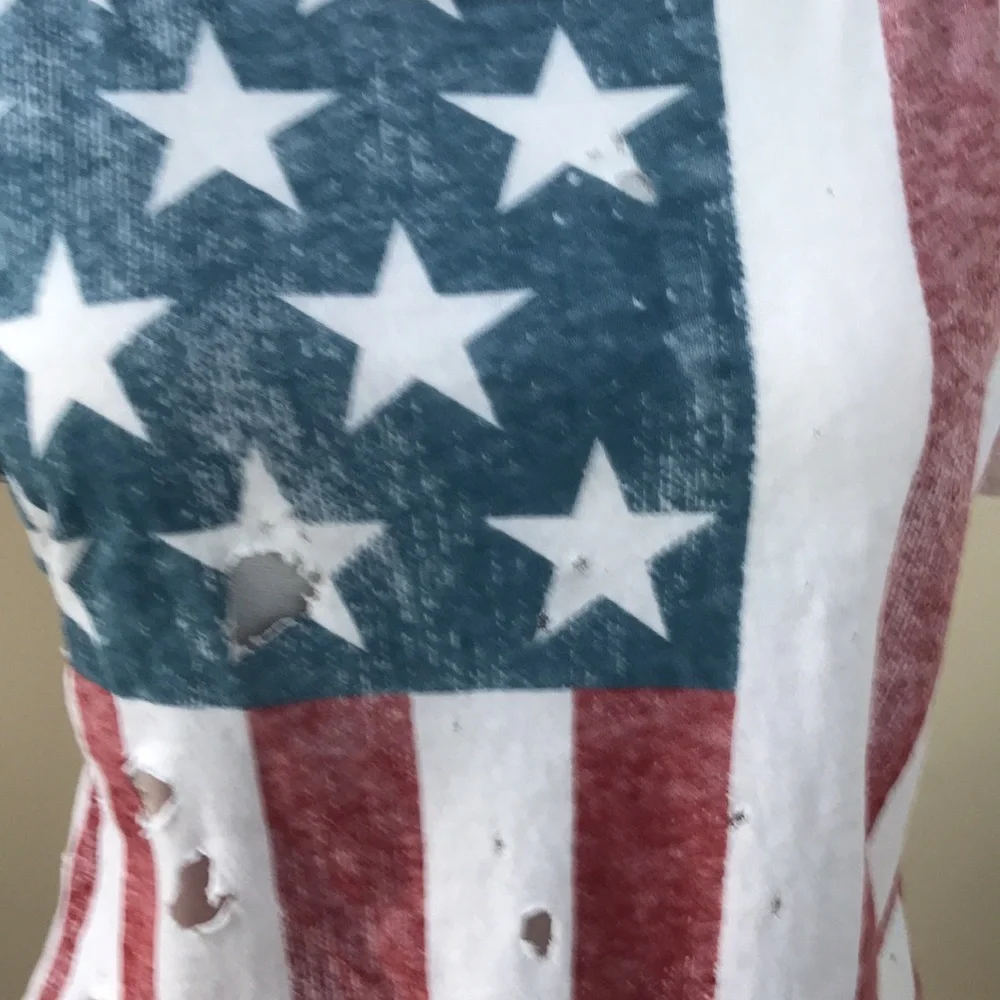 Truly Madly Deeply American Flag Distressed Crop - Picture 4 of 8